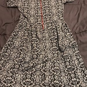 LuLaRoe Dresses - Amelia dress by LuLaRoe. Only worn once. LuLaRoe Dresses - Amelia dress by LuLaRoe. Only worn once.